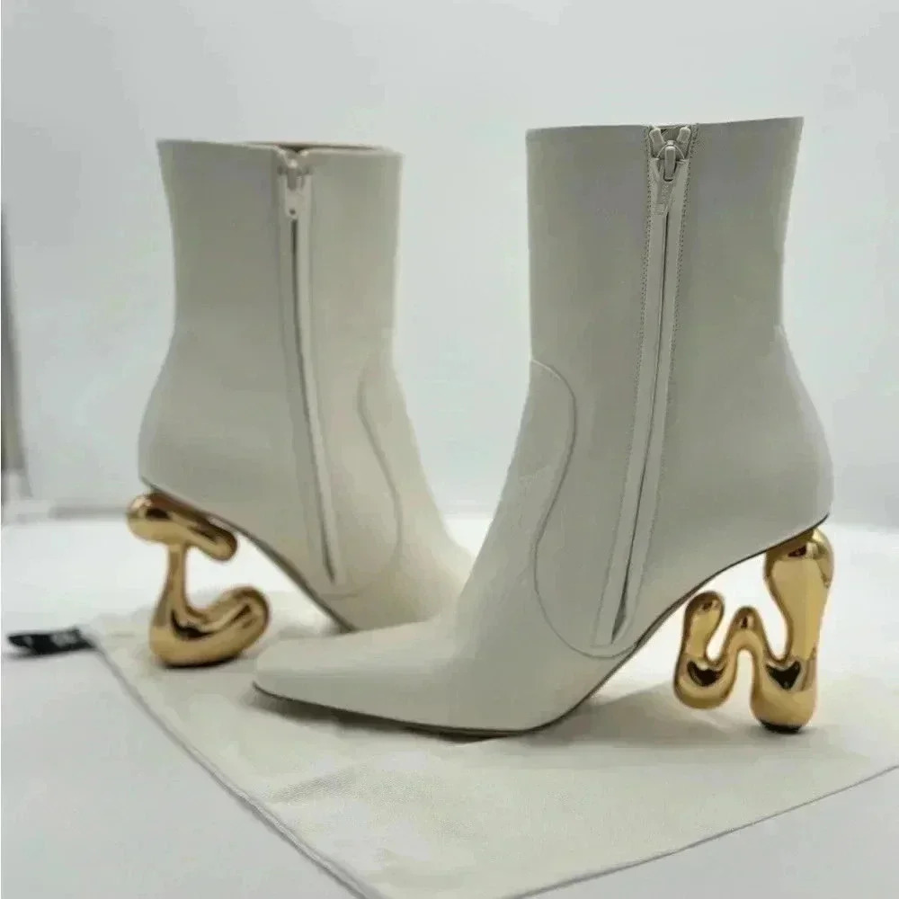 Brand New JW Anderson
Women's White Bubble Leather Ankle Boots.